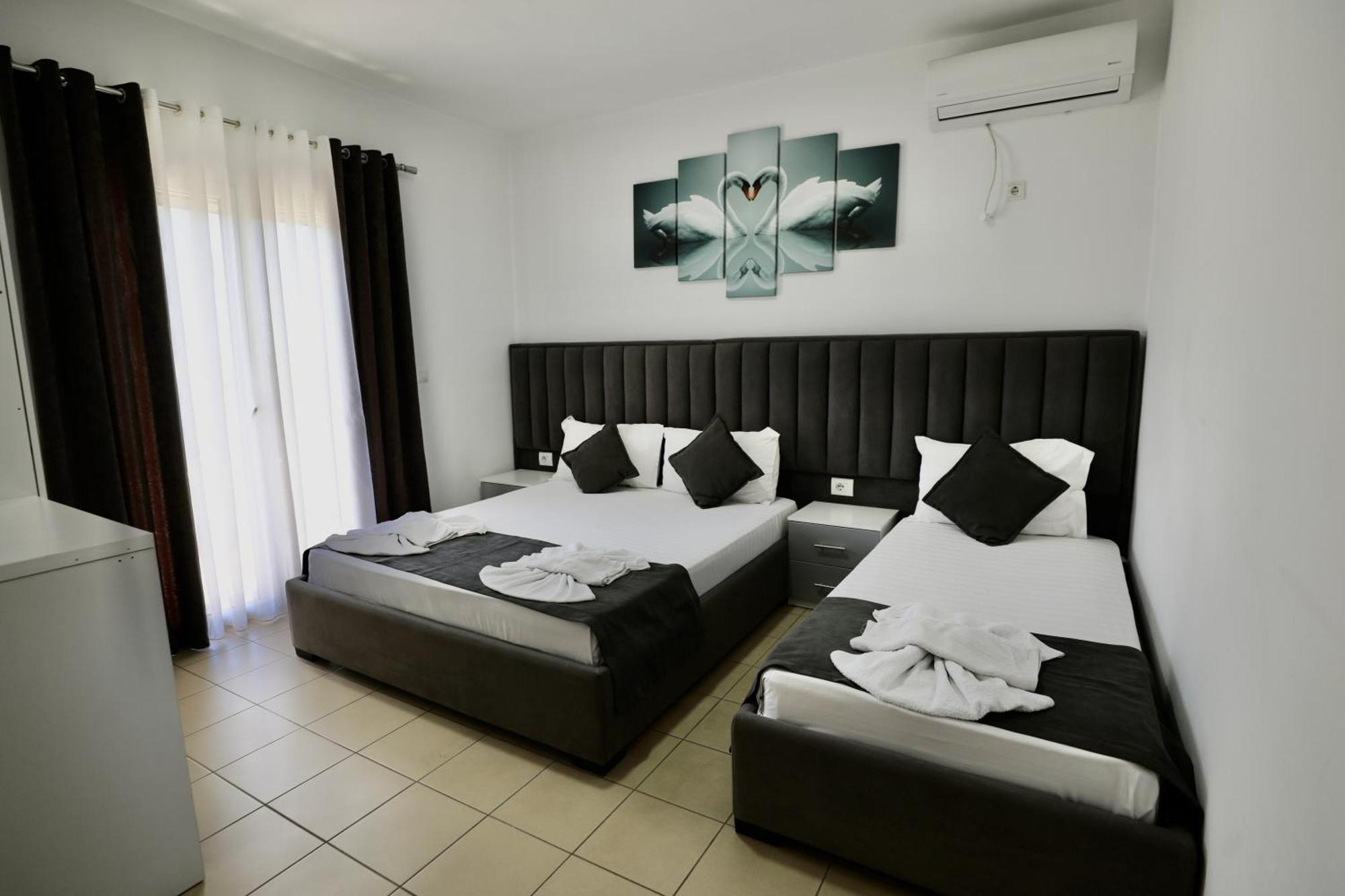Hotel Vila Kapllani Sarande Exterior photo